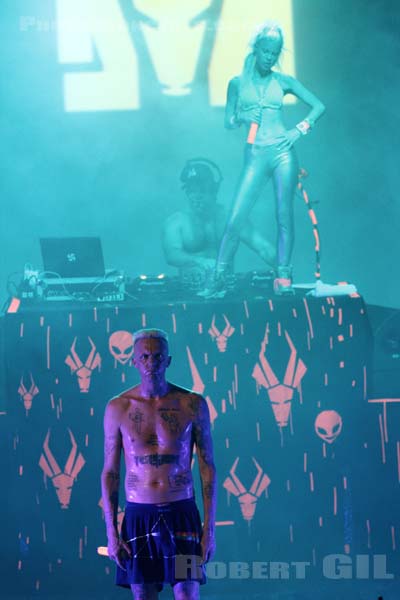 DIE ANTWOORD - 2013-06-18 - PARIS - Le Trianon - Watkin Tudor Jones Jr. [Ninja] - Anri du Toit [Yolandi Visser] - Justin De Nobrega [DJ Hi-Tek]